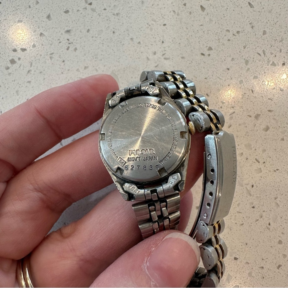 Pulsar Gold and Silver Women's Watch - Picture 3 of 4